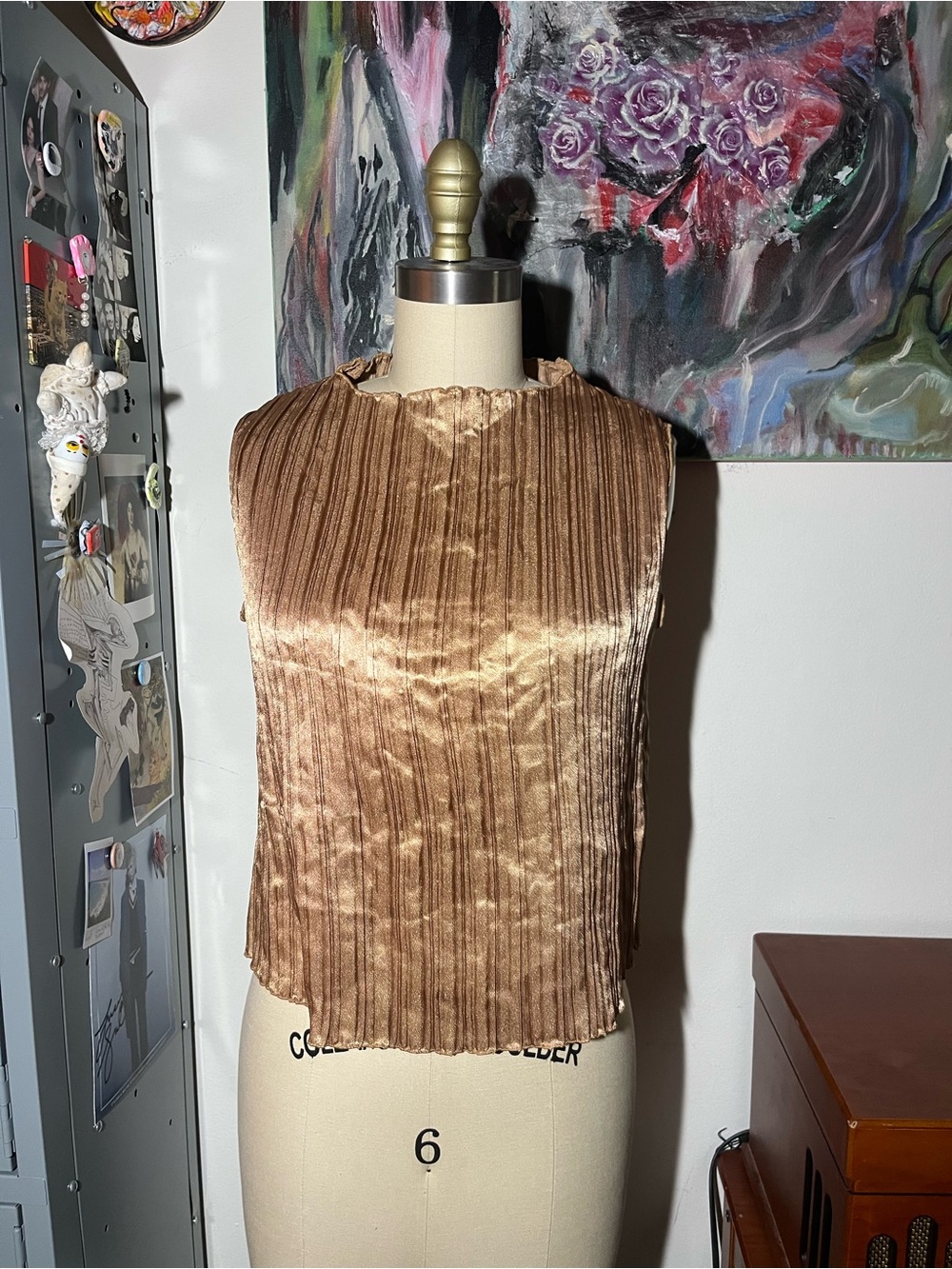 Vintage plisse gold pleated top